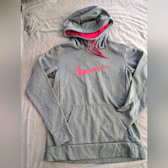 Nike DRI Fit Hoodie - Picture 1 of 3